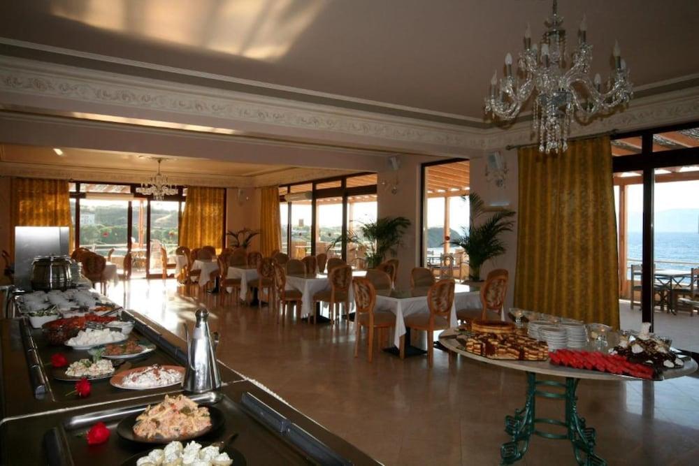 Viva Mare Hotel & Spa ميثيمْنا المظهر الخارجي الصورة